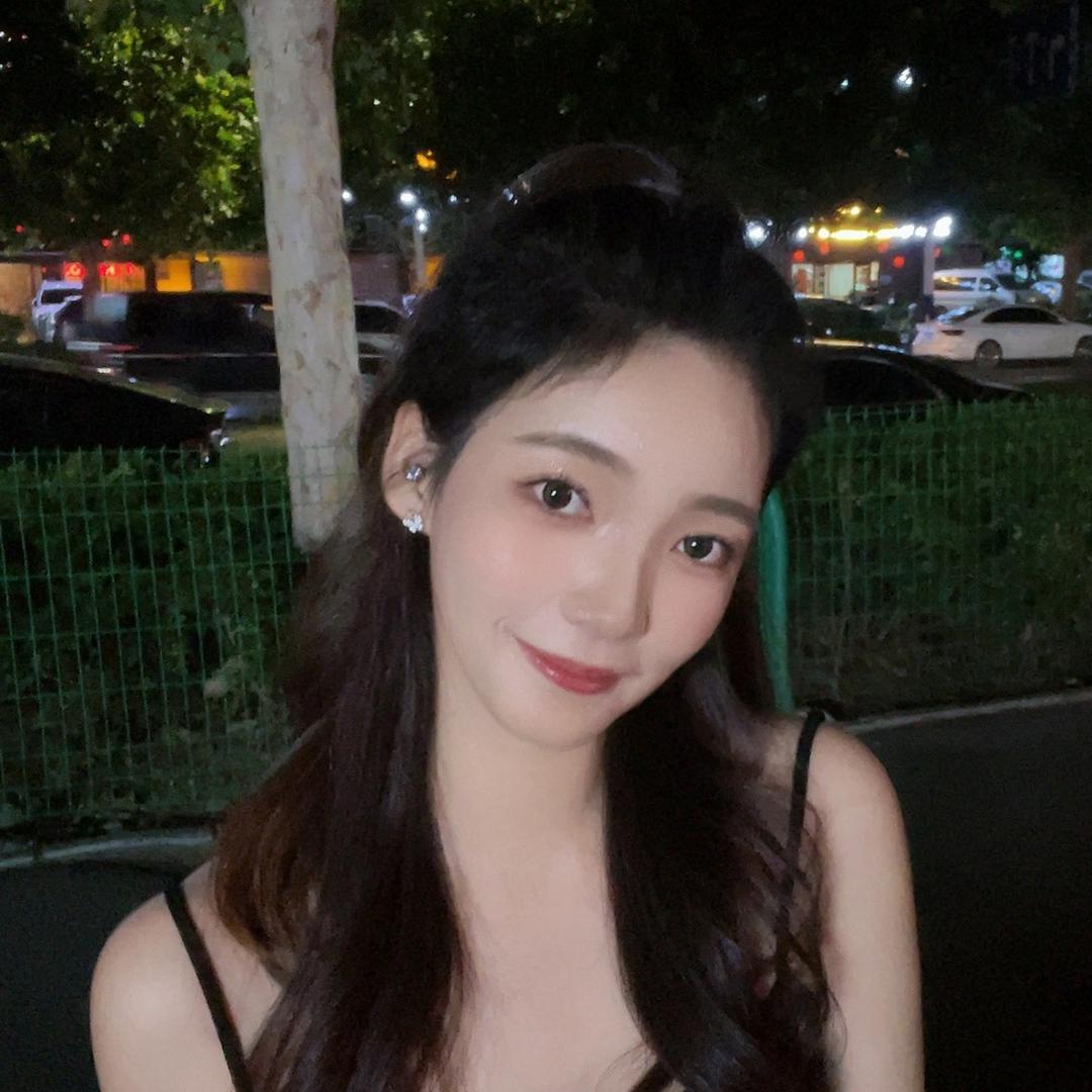 叽李呱啦.
