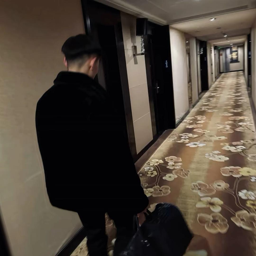 少呲牙