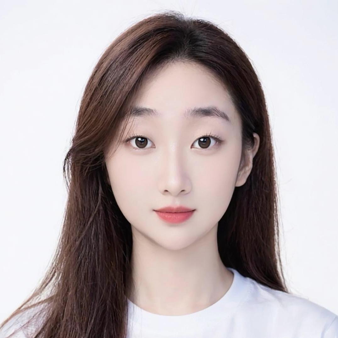玫瑰的艳丽，带刺的芬芳