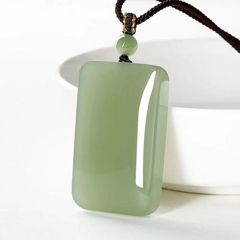 源头和田玉珠宝店