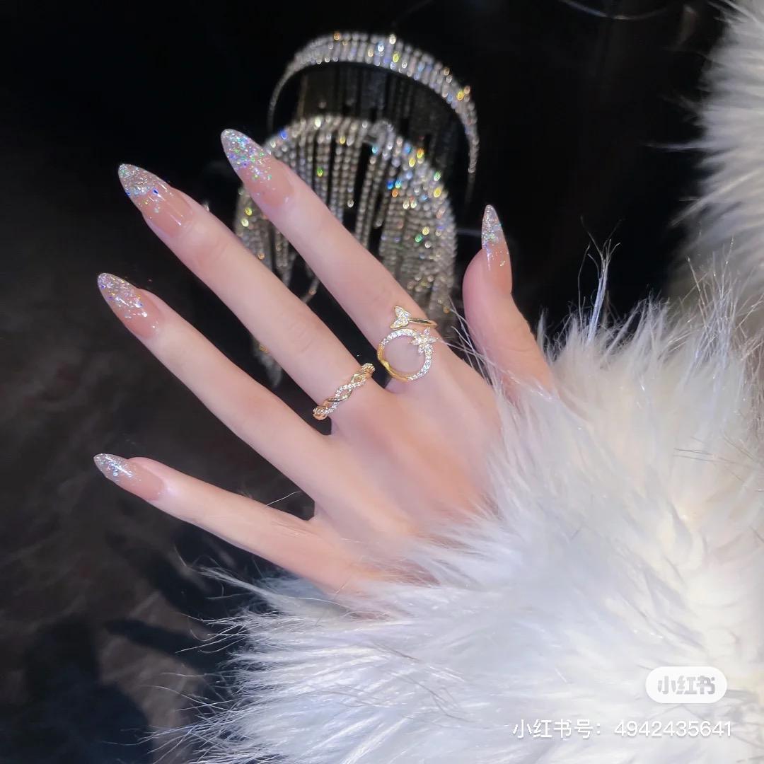 芝罘区万指千红美甲店