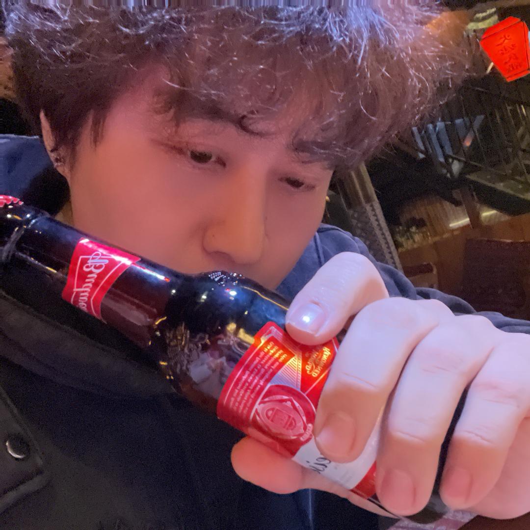 周董-火塘民谣老街口Bar