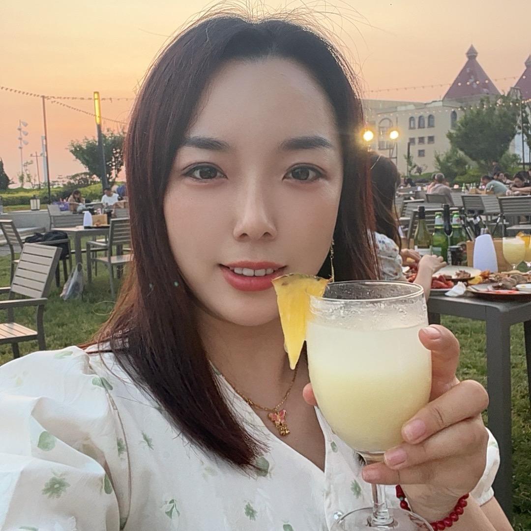 玲玲吃喝玩乐