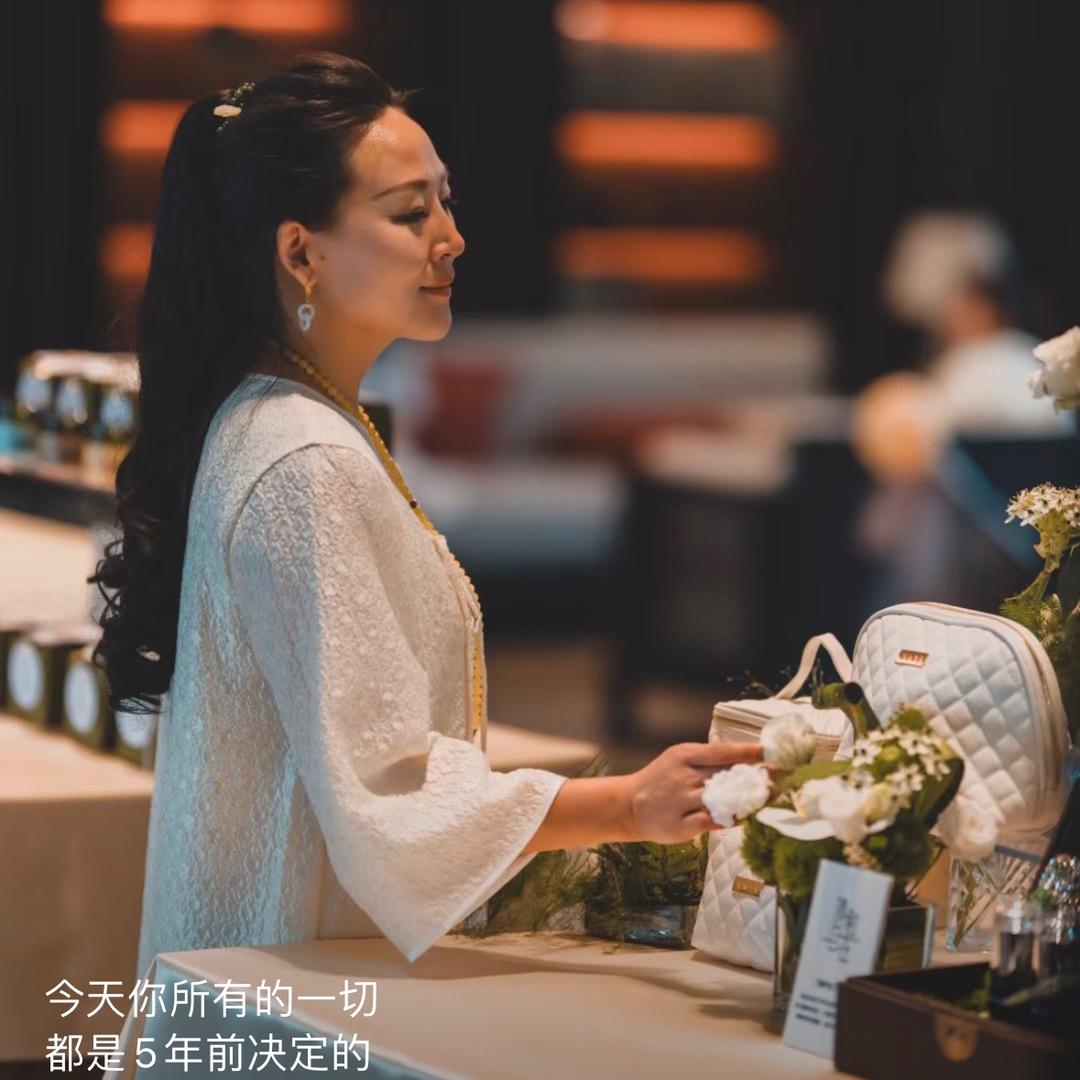 佛系设计师老板托雅