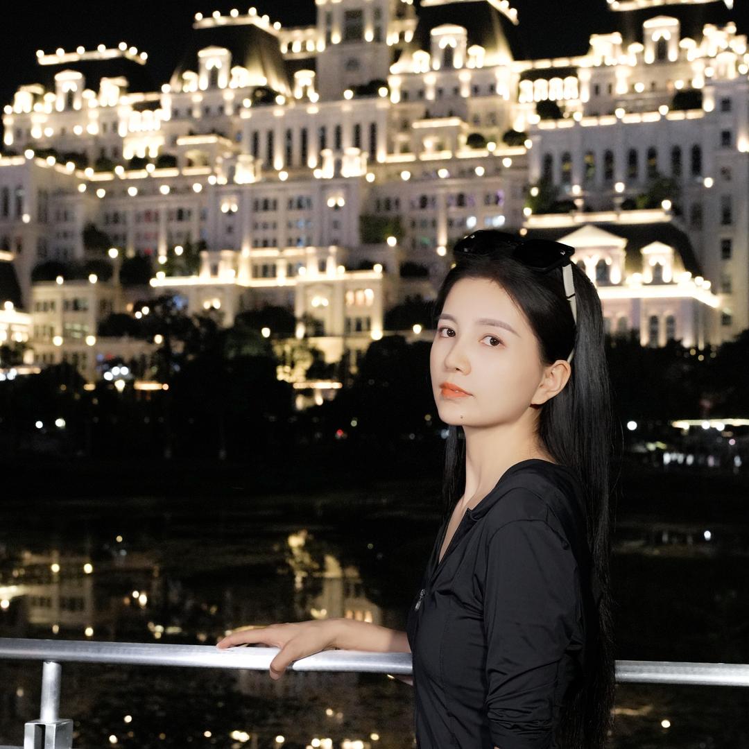 小Li李
