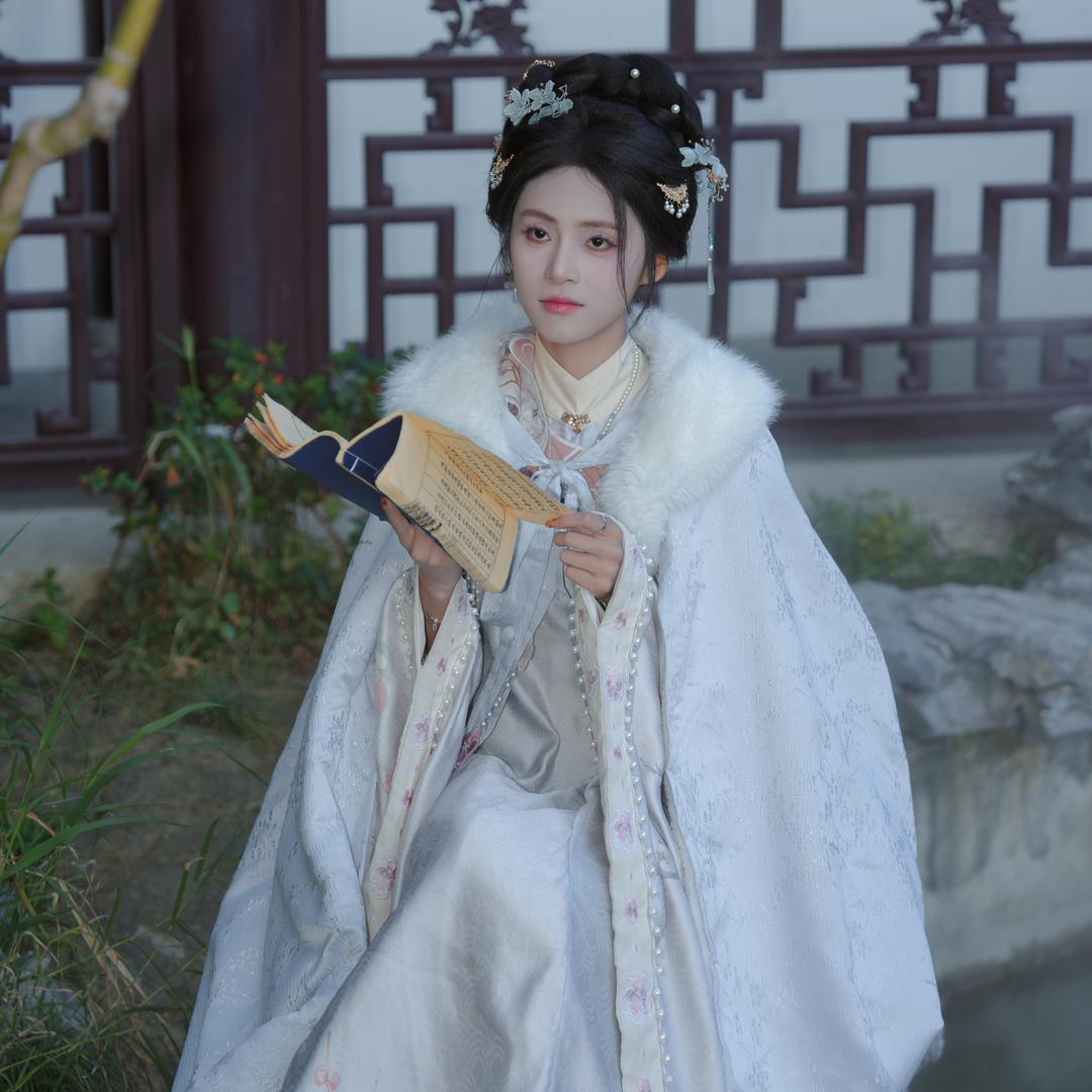 阿珍爱逛博物馆