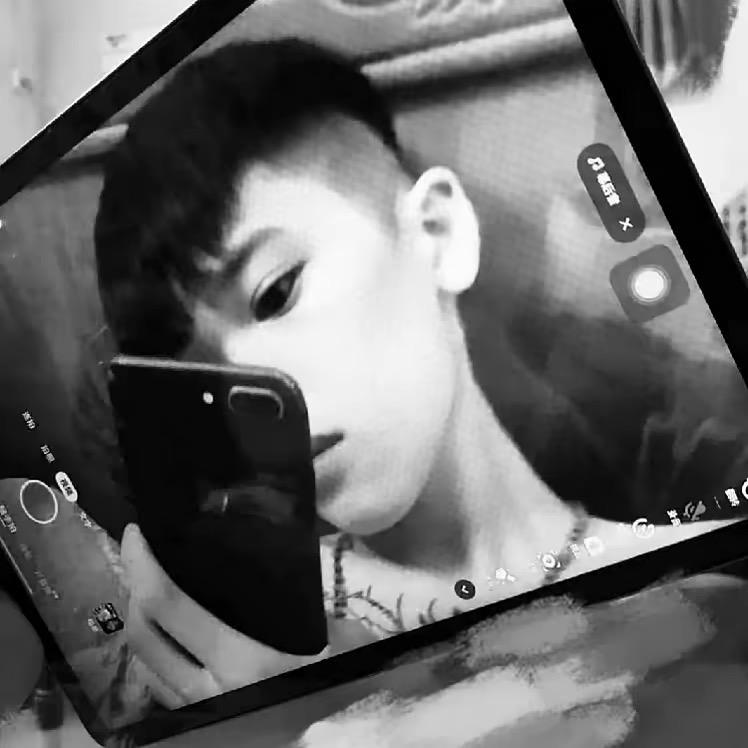 影ㅤㅤㅤㅤㅤㅤ