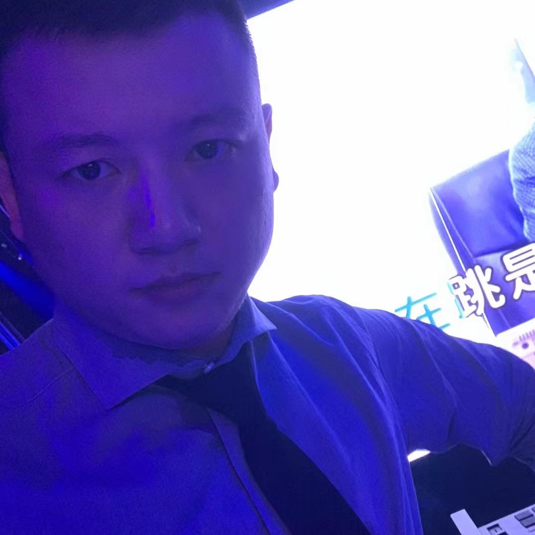 Seven贺赫鹤