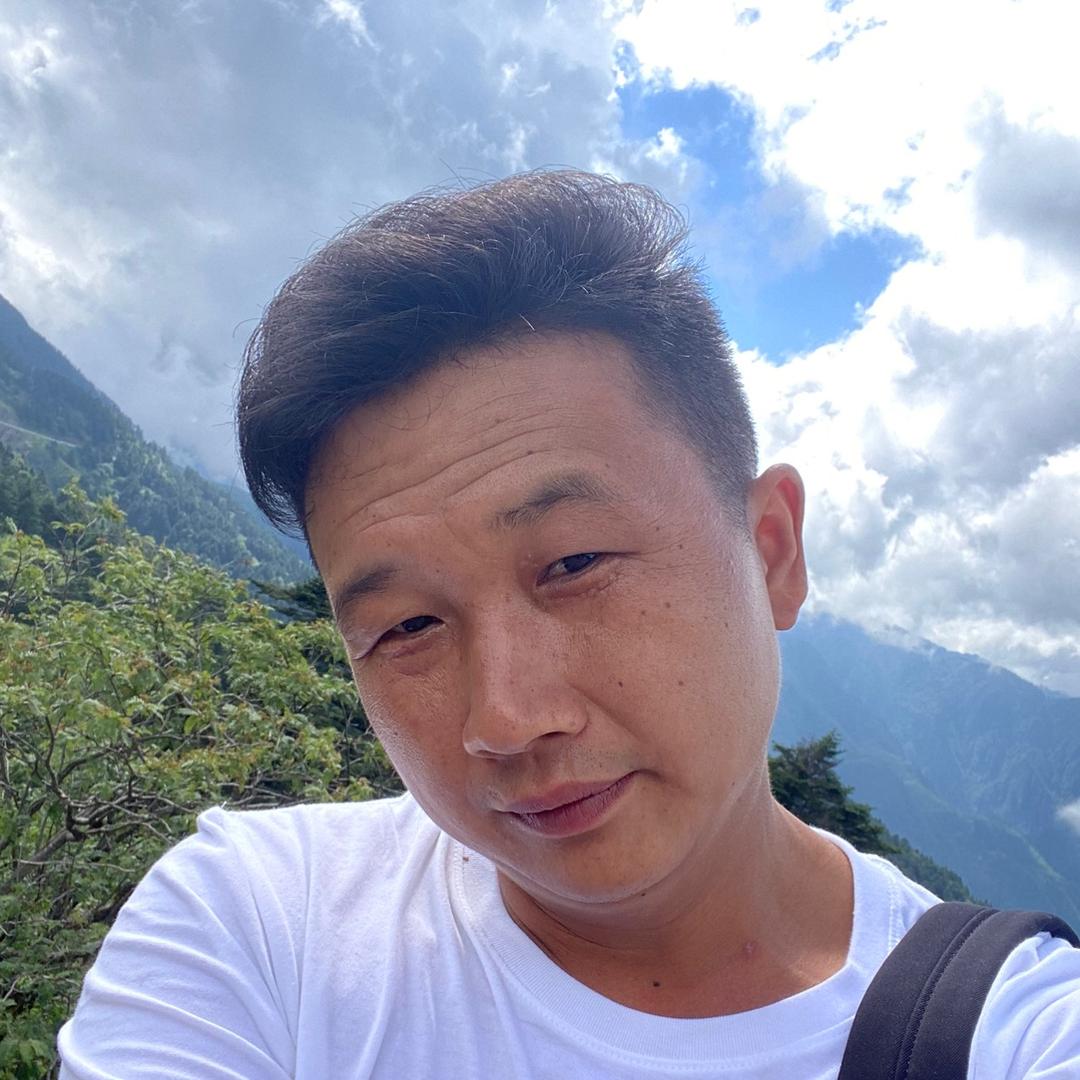 枣阳二手车  但亚飞