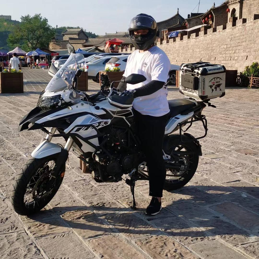阿穆穆🏍