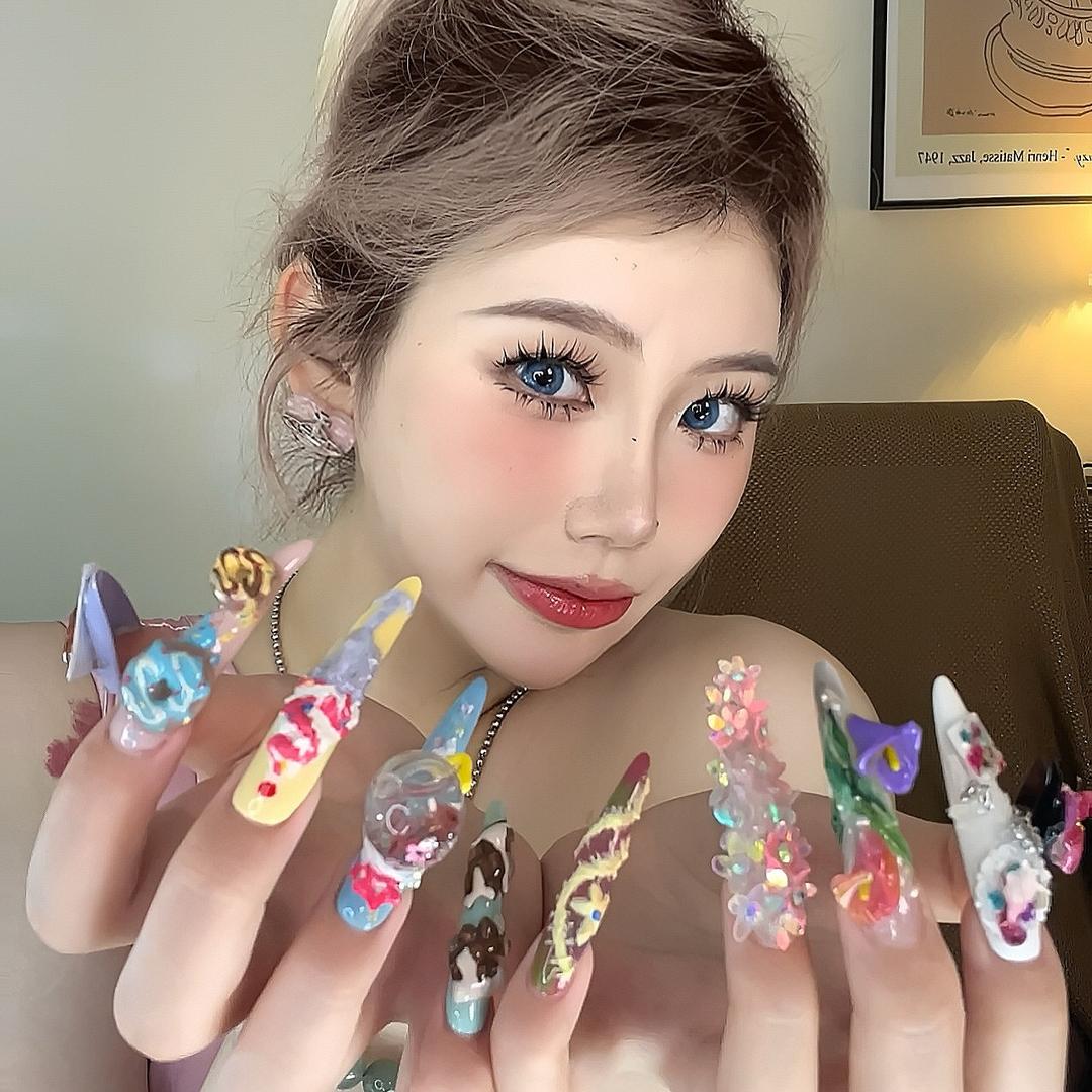 周朵拉-