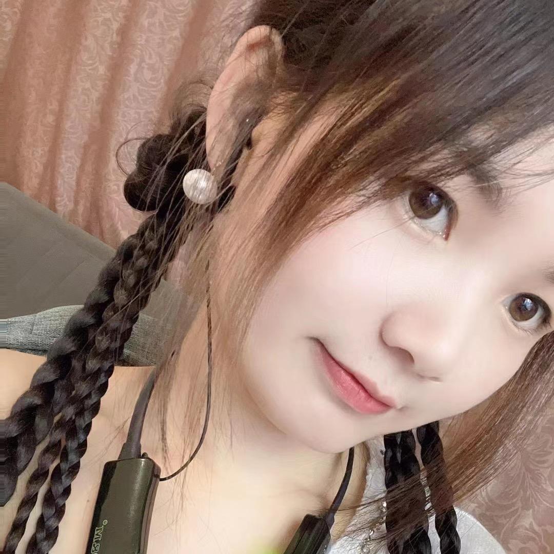 小莫莫