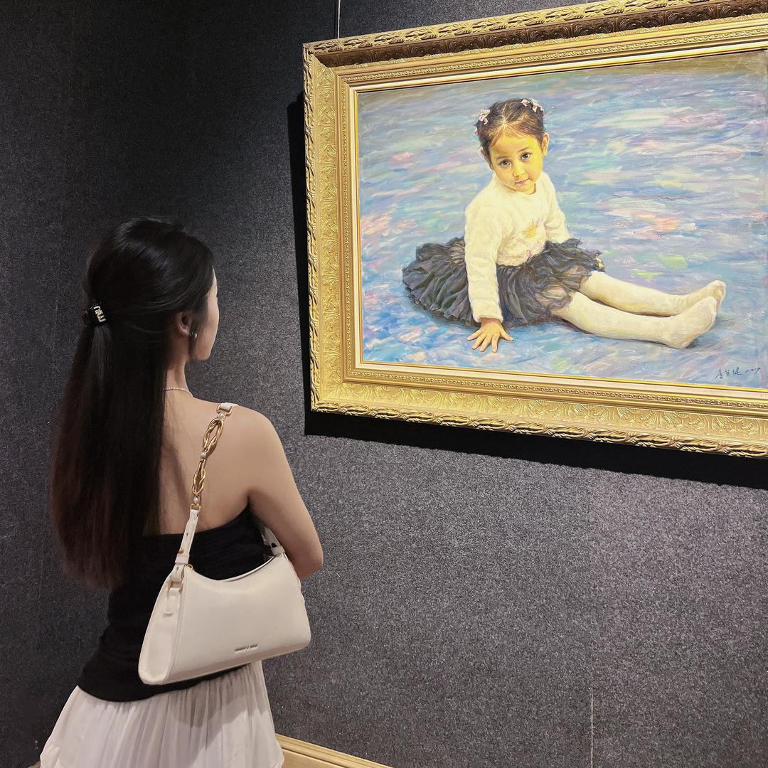 小小只.