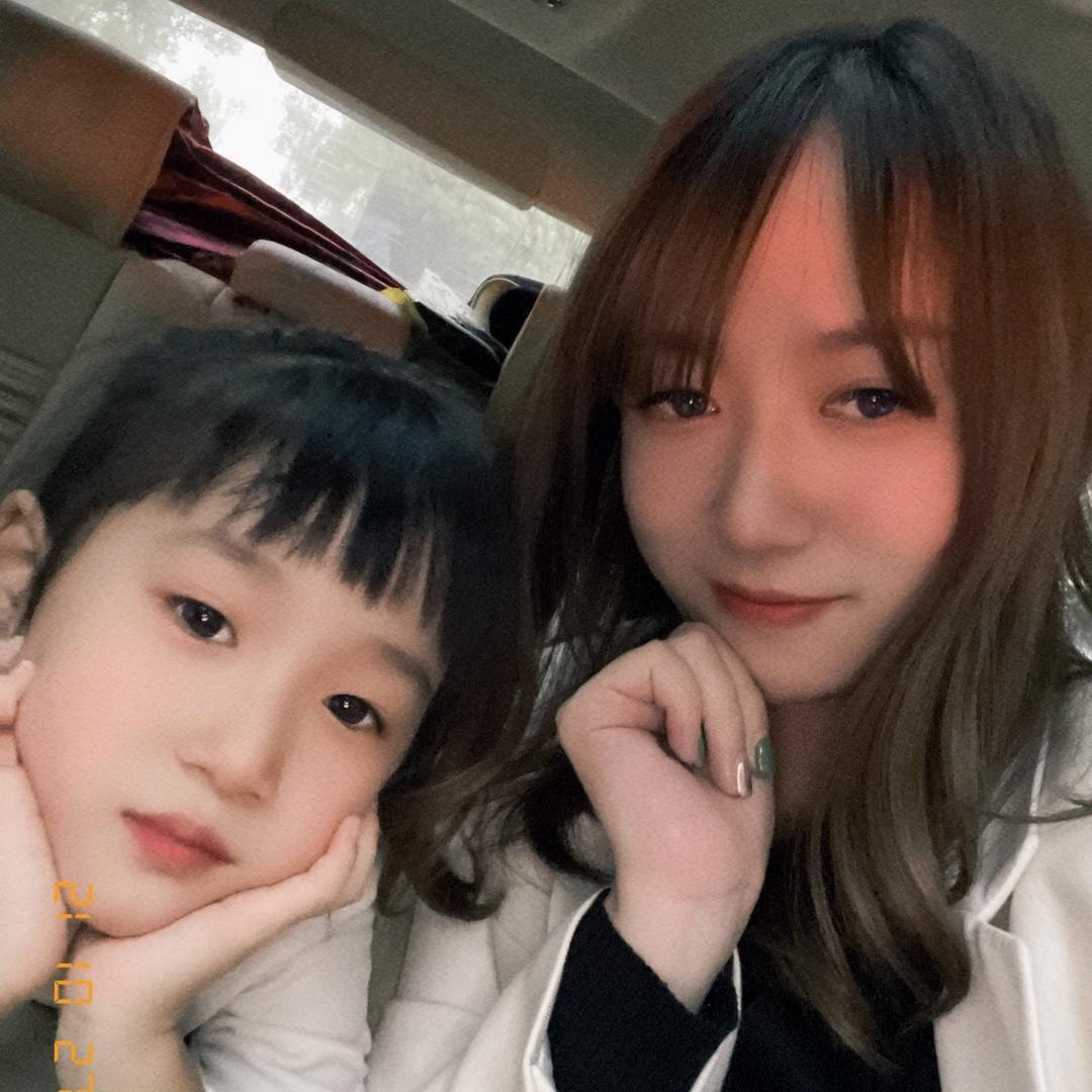 爱丽丝喜欢女儿