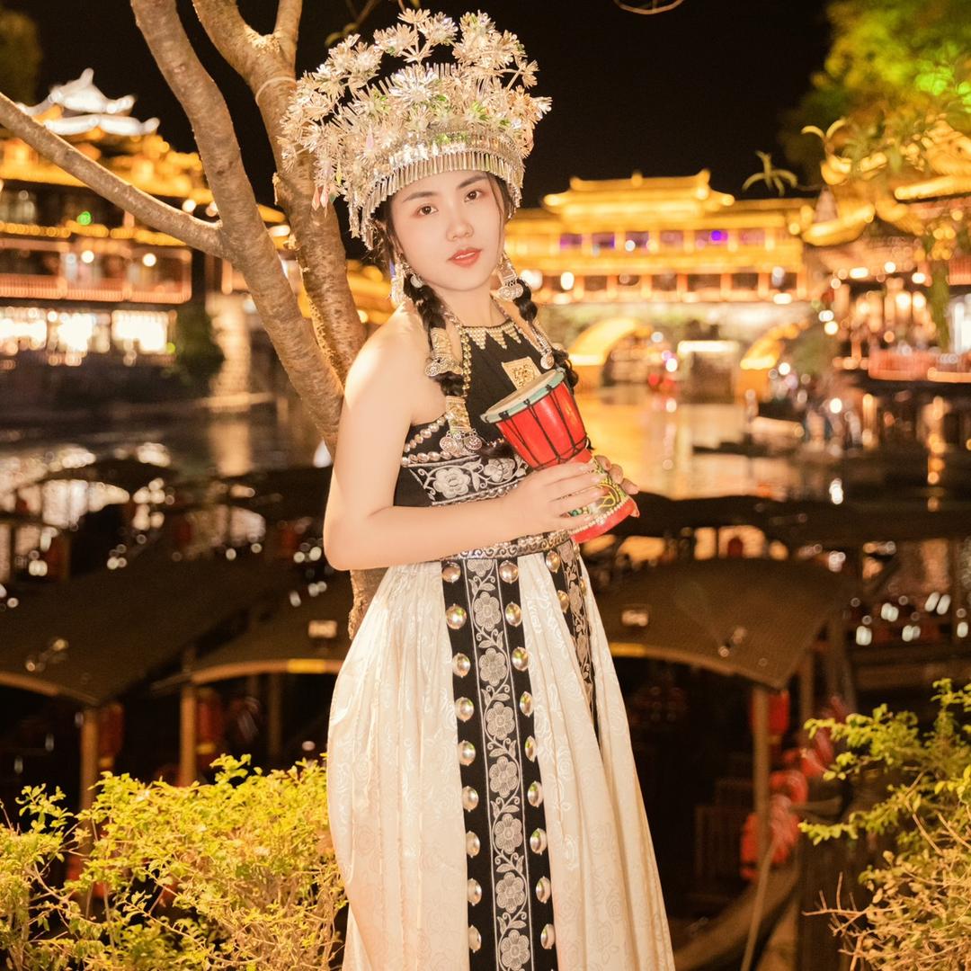 杨羊。