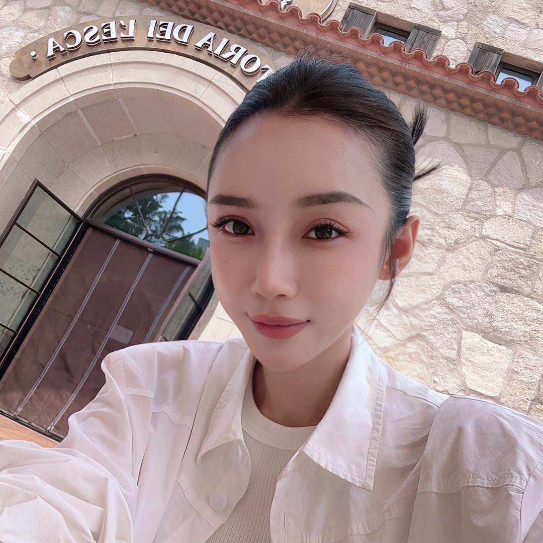 李老板私服