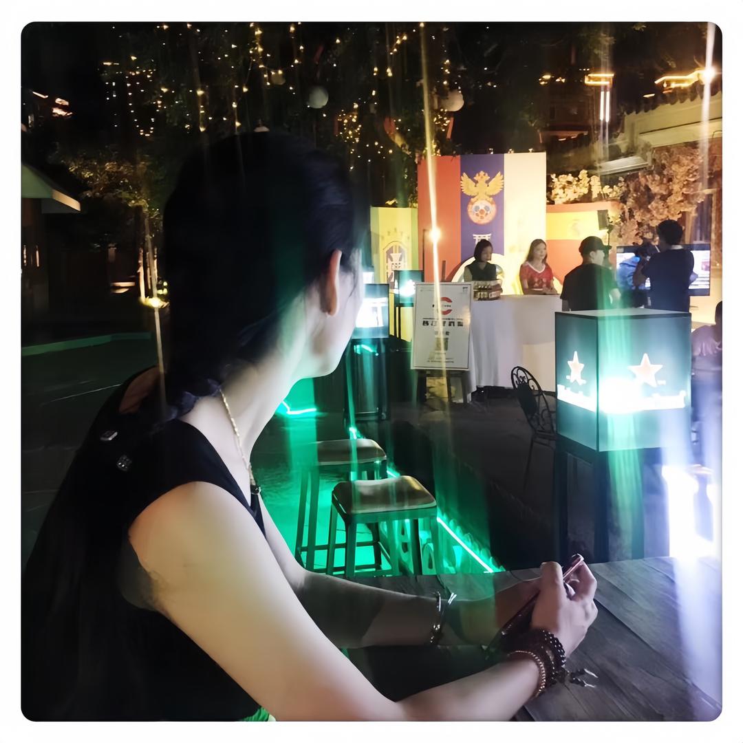 一笑而（郭）