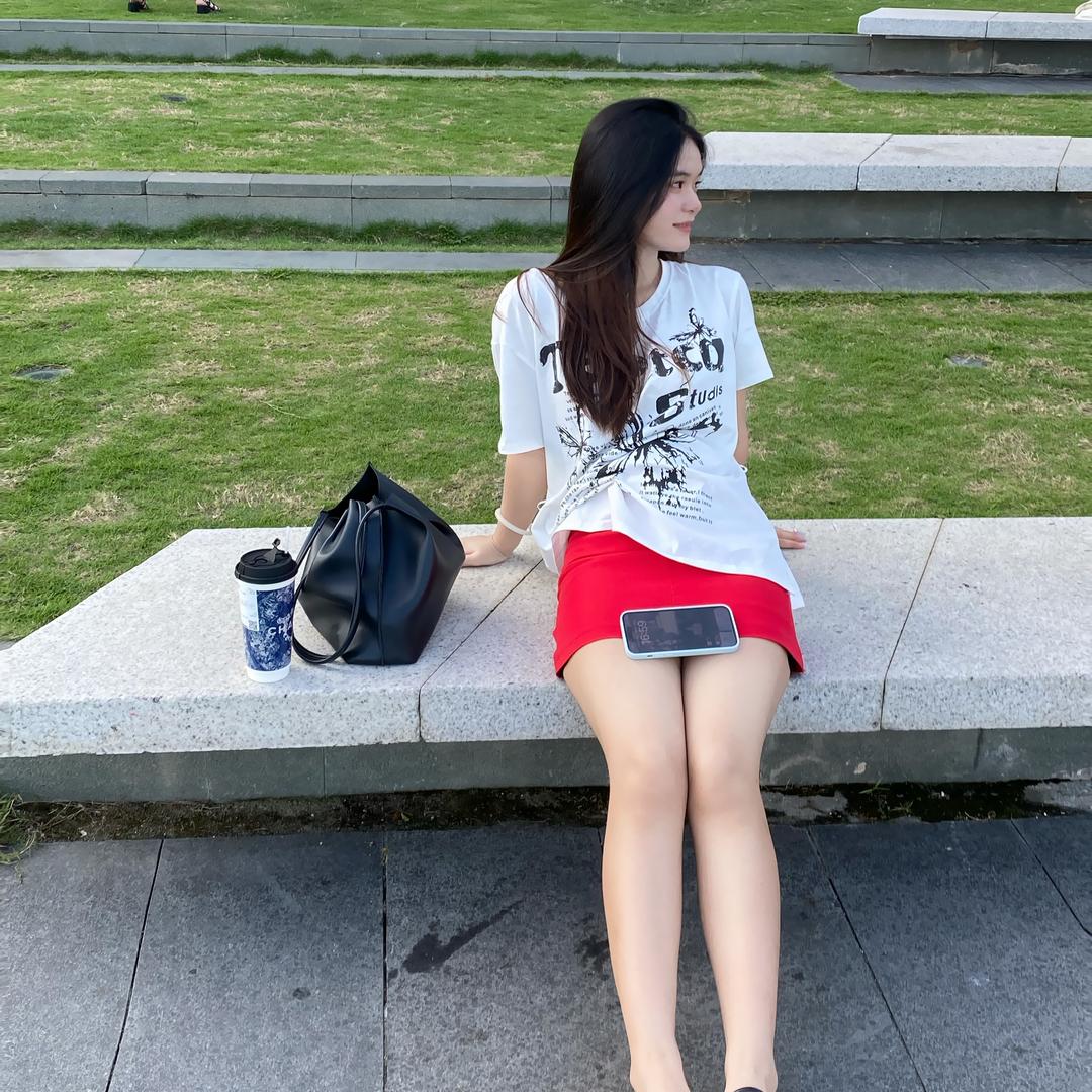 中百尊驭名车（雯雯）