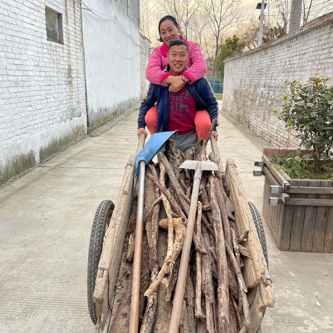 阿杰一家人   户外