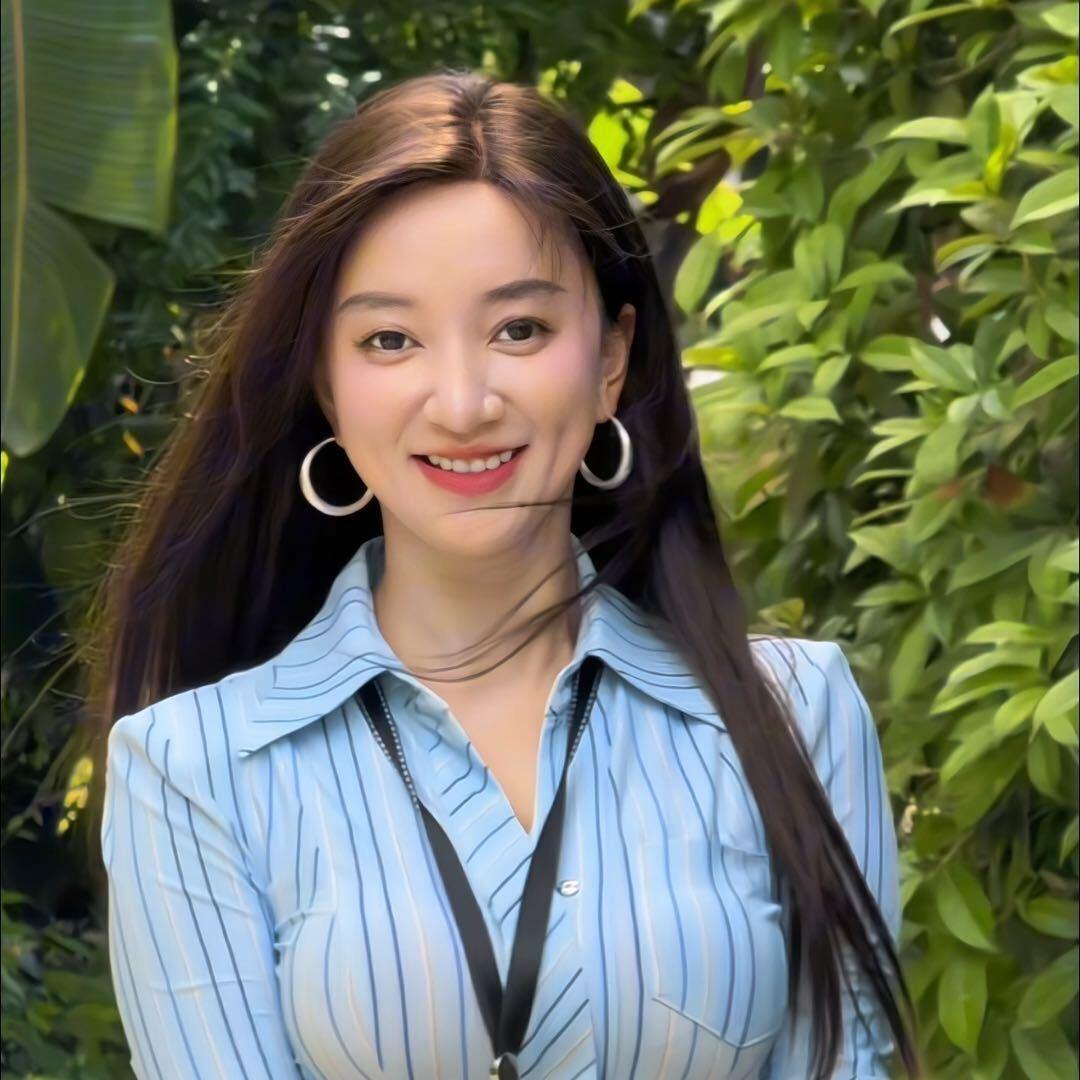 酒窝姑娘（茅台镇酱香型白酒酒厂）