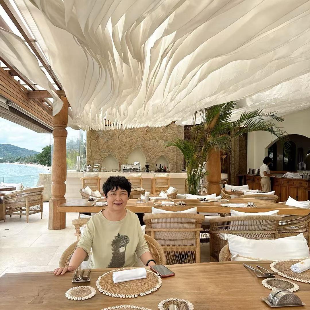 张姐健谈~自然阳光