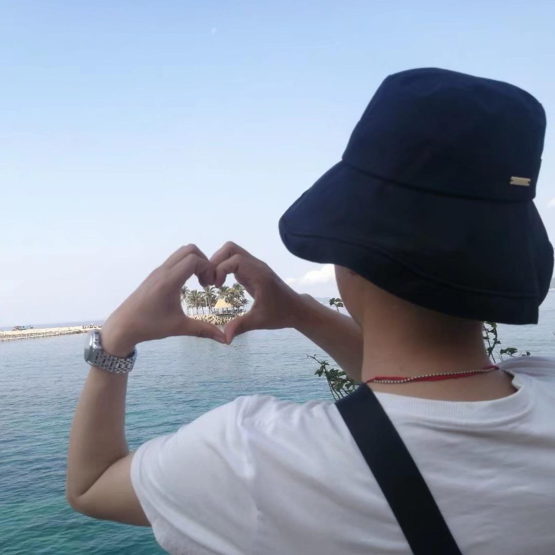 晴天与花海。