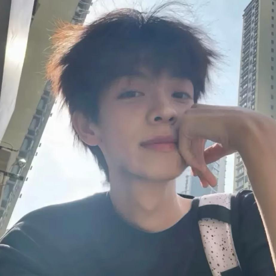 沐澈.