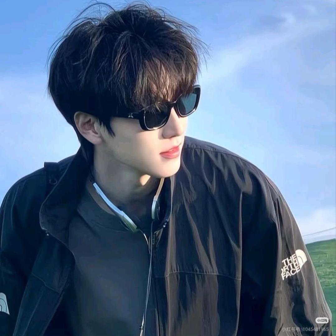 🍼肌肉记忆哥(发呆版)