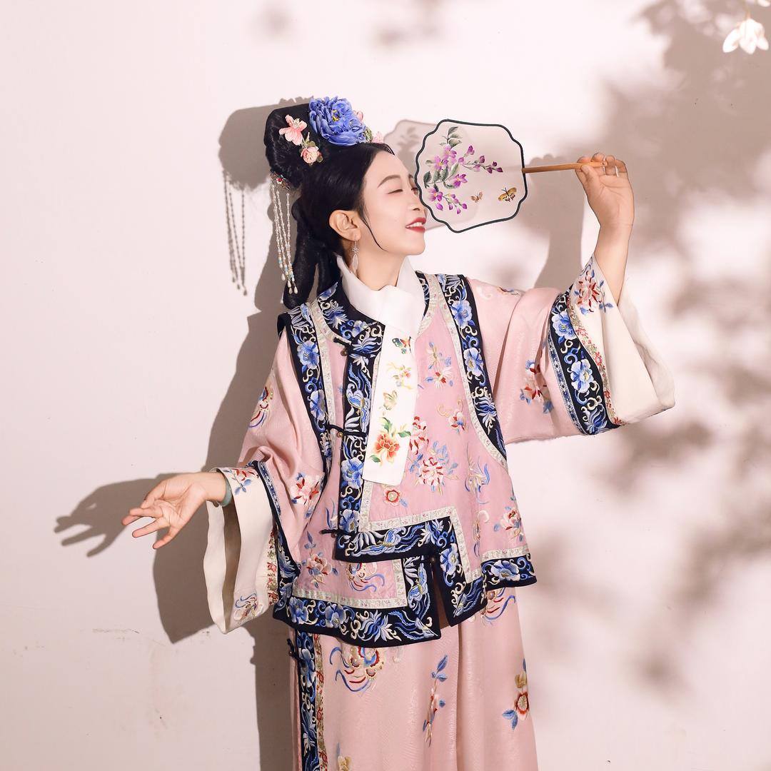 ꧁꫞꯭珍丫头꫞ ꧂