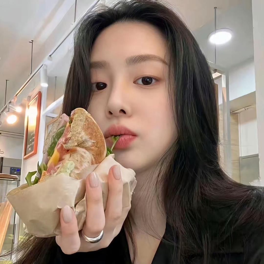 🥰