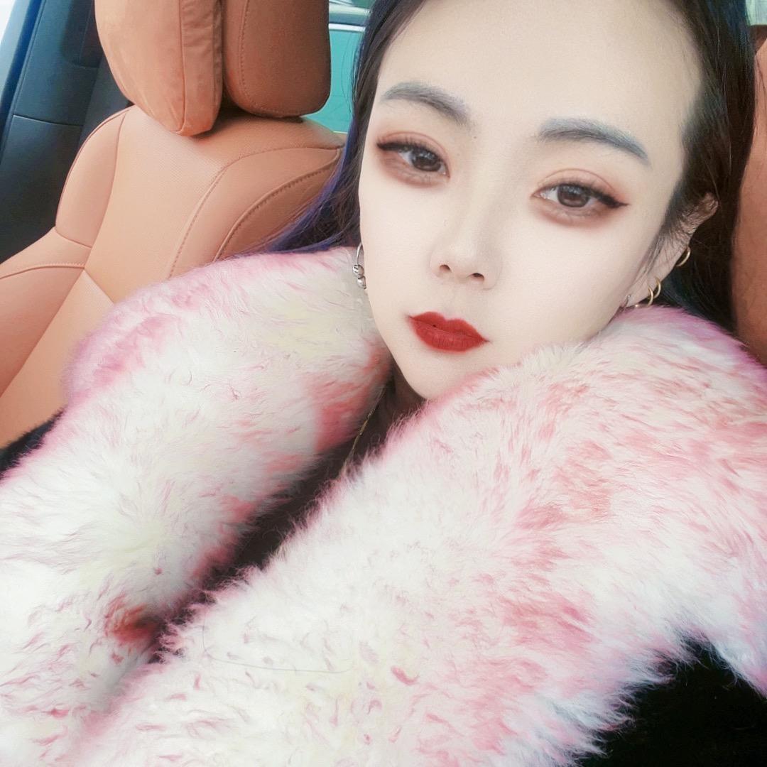 MM亚鹏皮草服装搭配