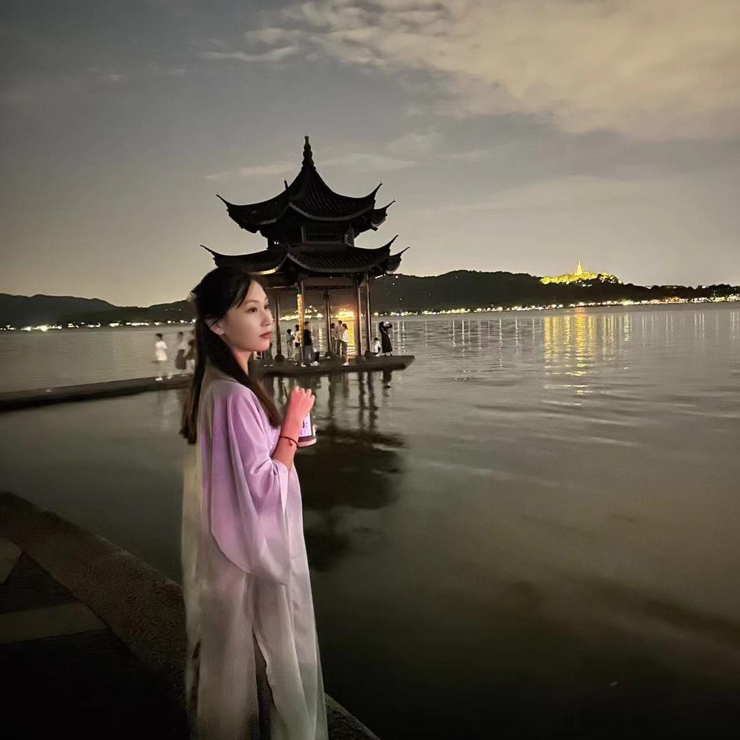 是阎阎呀