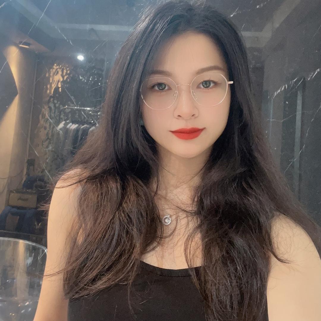 圆等等的向日葵🌻