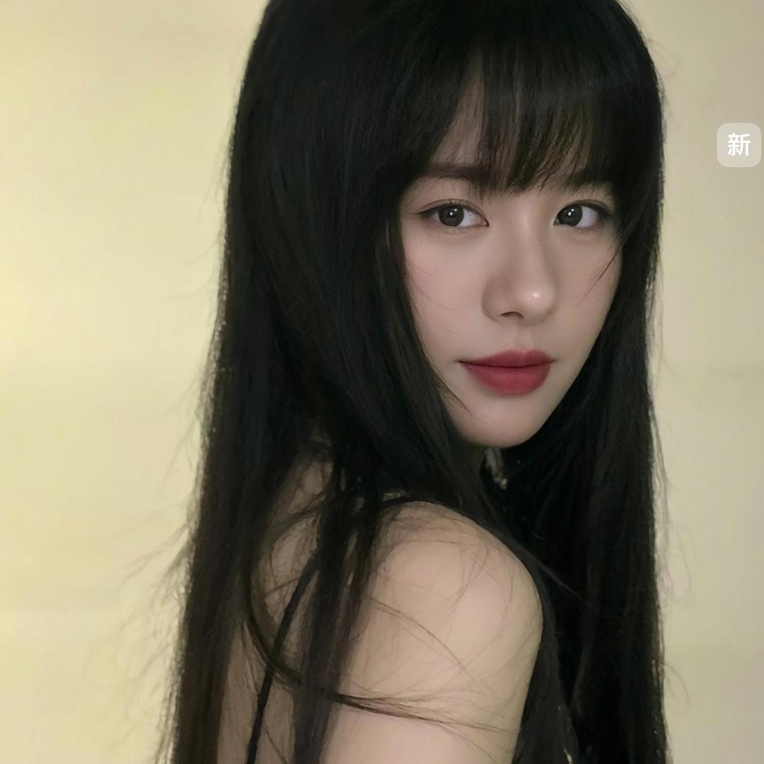 玺悦·公园里丁银雪