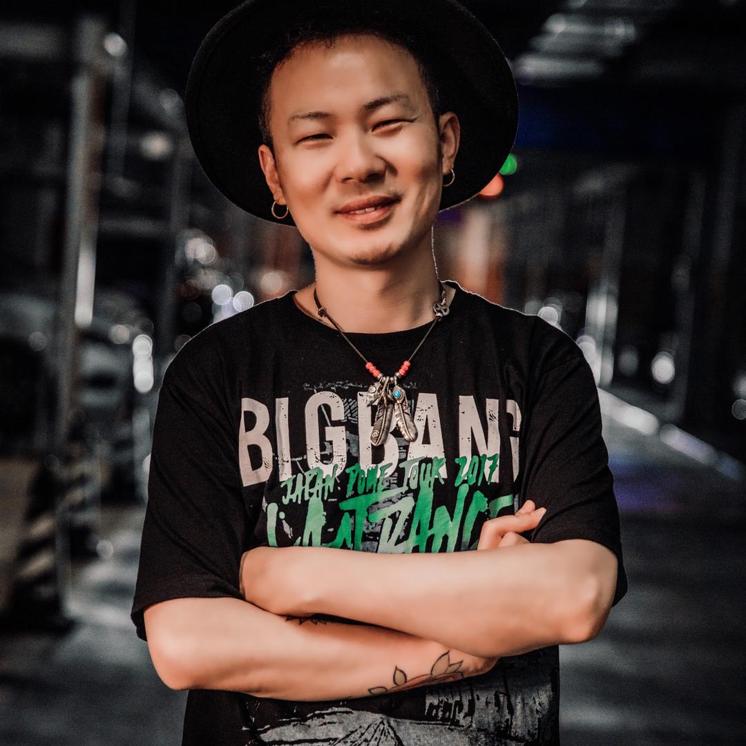 周磊发型设计
