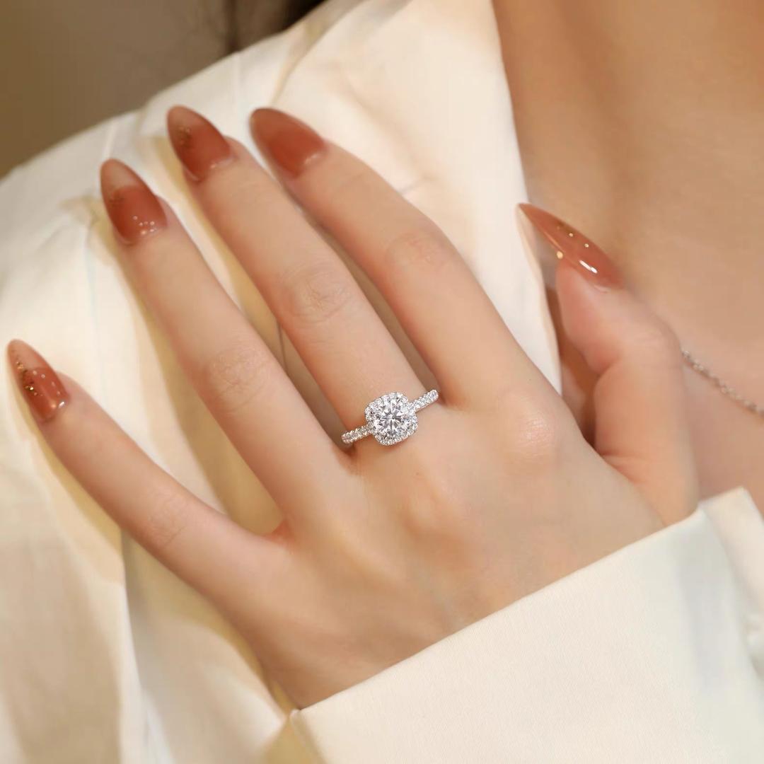 莫桑钻《伊诺珠宝》