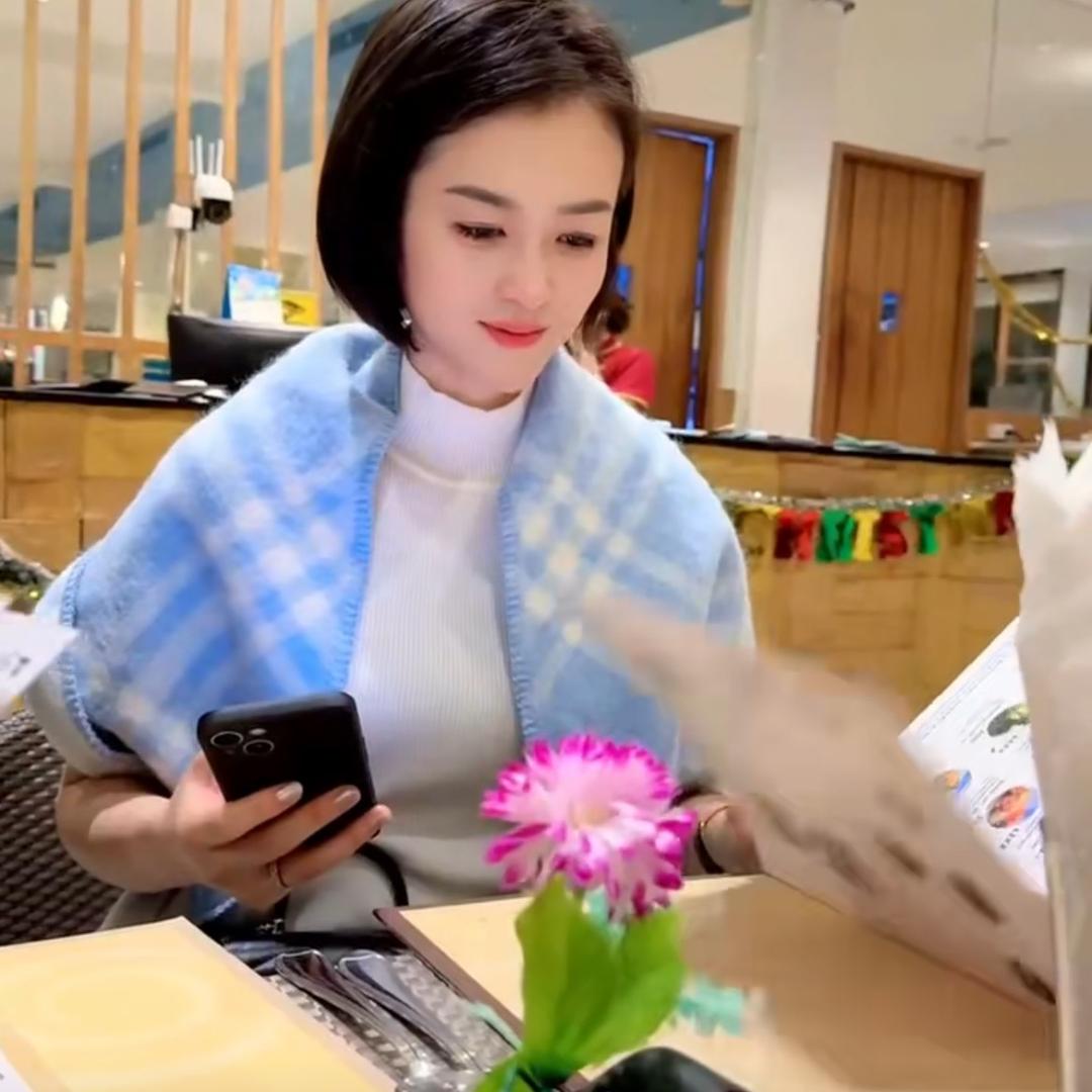 邹邹