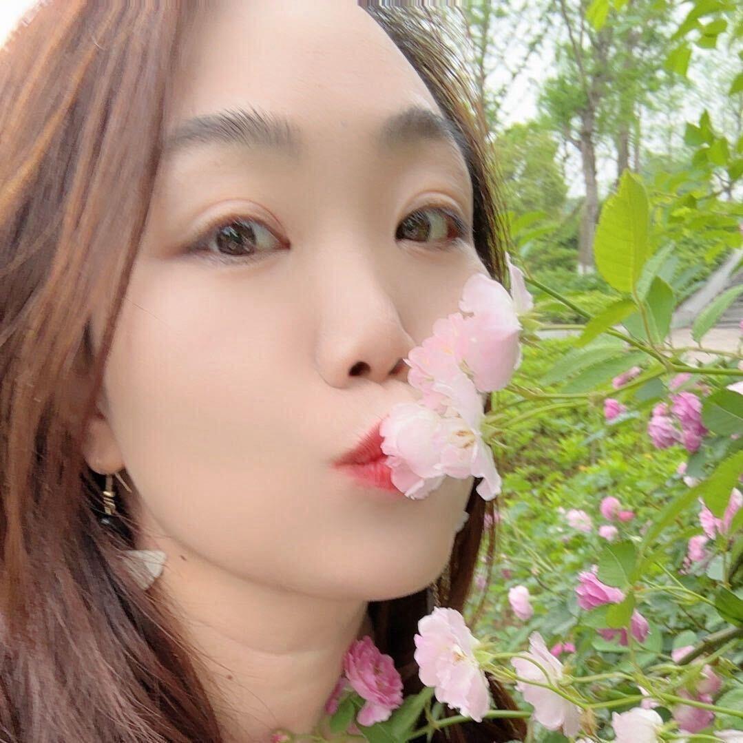 爱打麻将的小姐姐