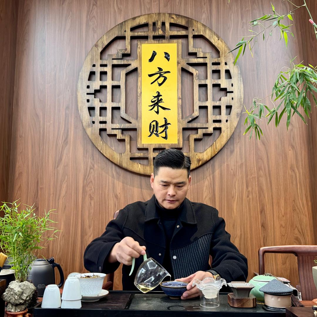 八方来财(胡闲 )寄存🛅 💛车子🚗