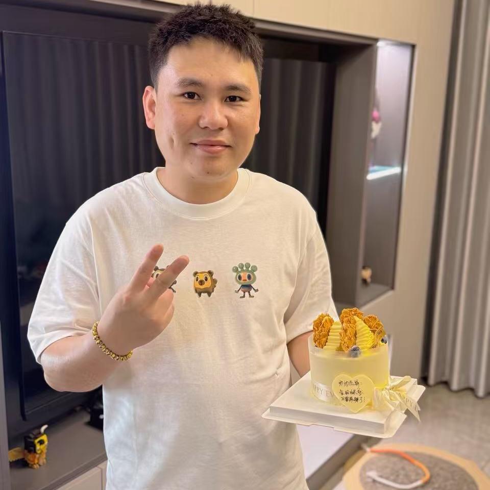 ✨★流星奶黄包ゞ☆✨
