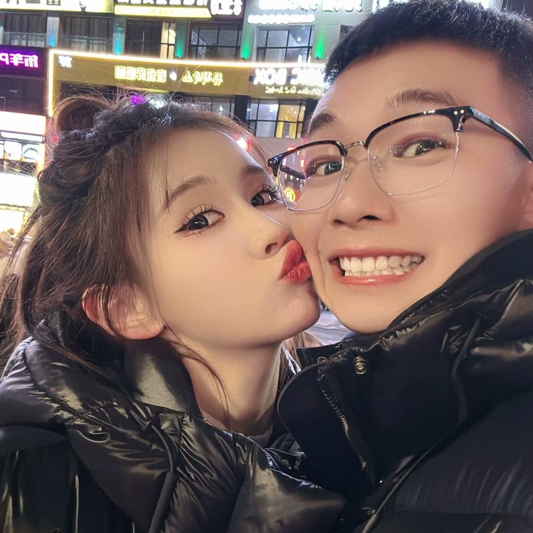 小少女妈咪❤️（已婚且当妈啦）