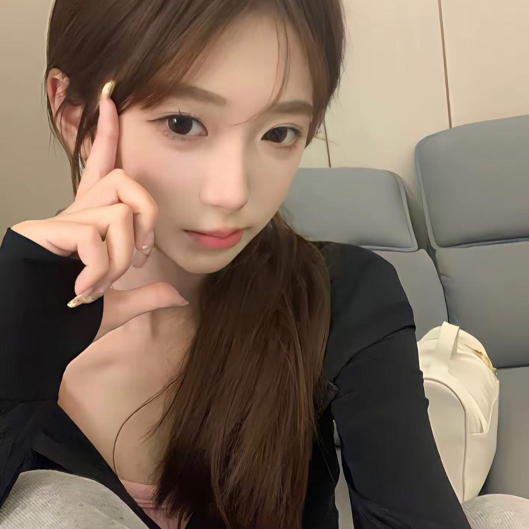 奈奈.