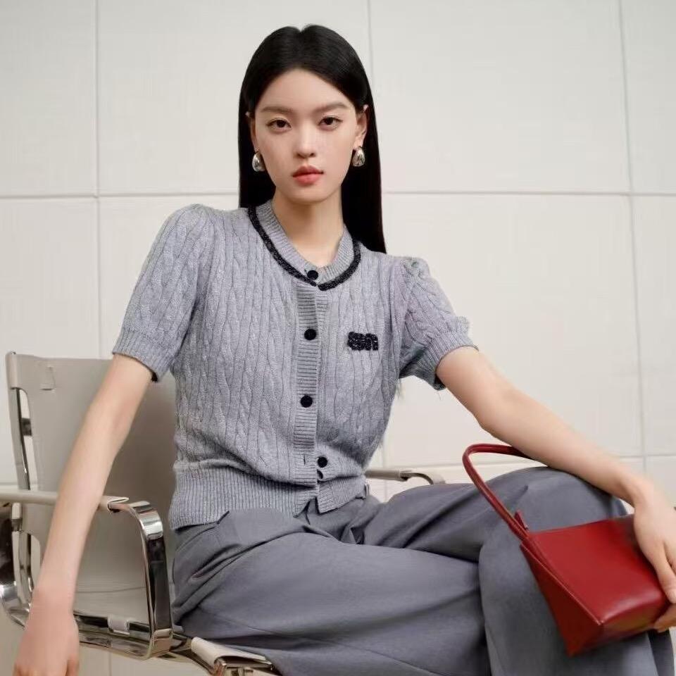 老亚峰名店@三楼女装