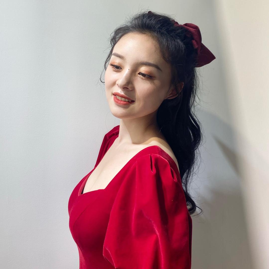 睡衣妹的日常生活（10号歌拉丝歌洗护）