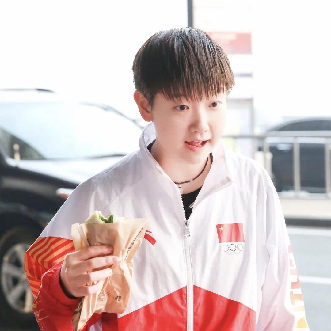 爱举重的毛豆儿🍟