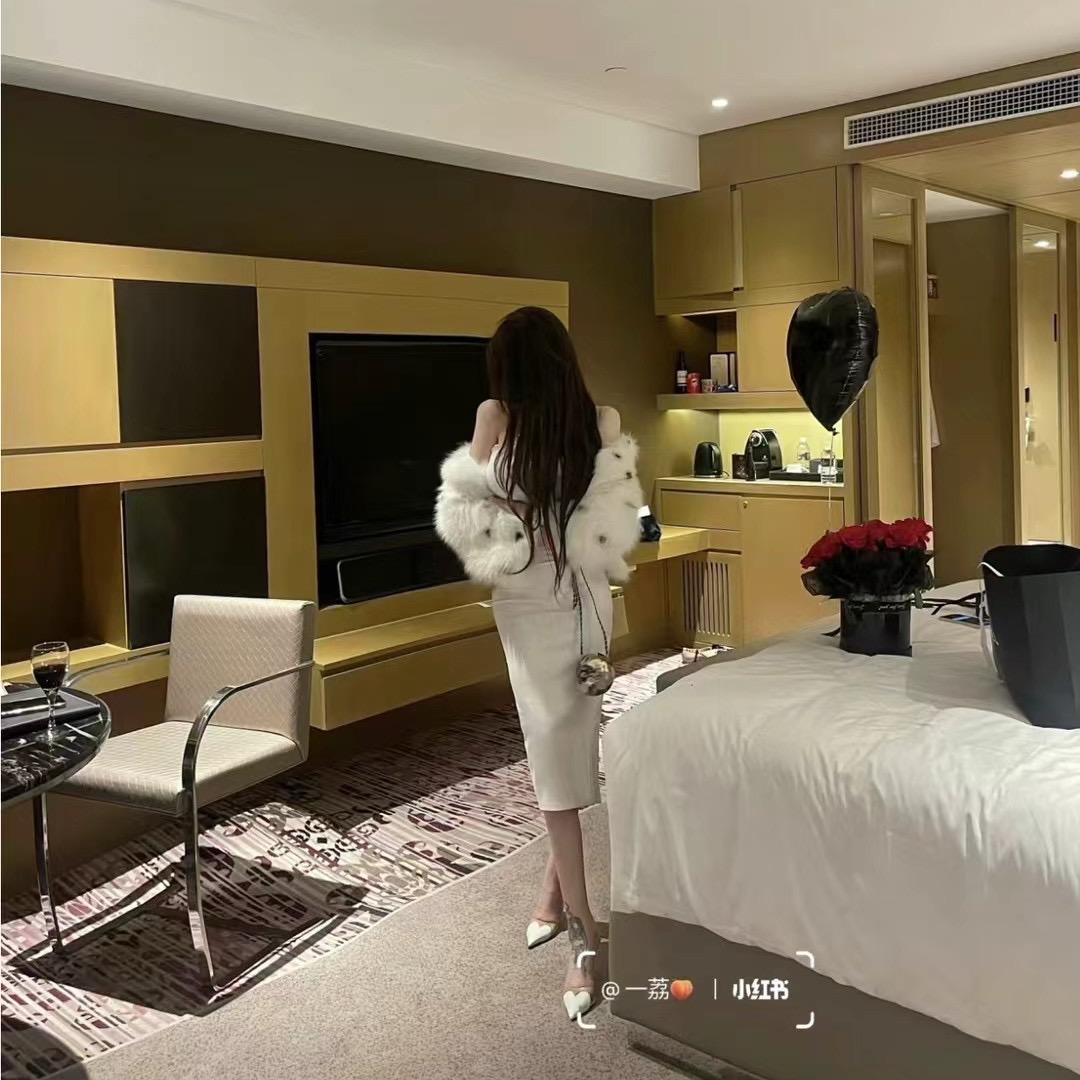 yoonli_