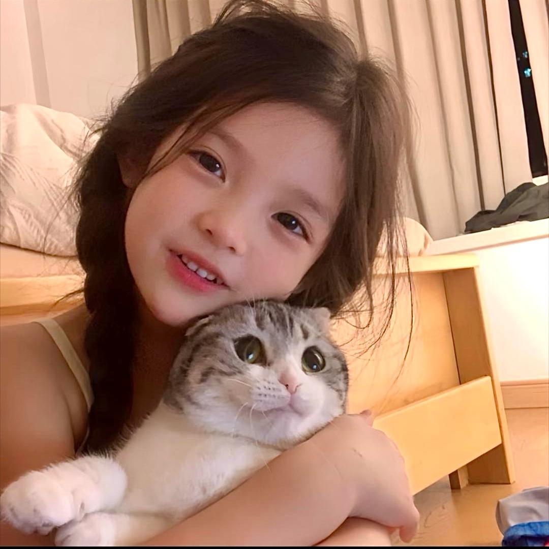 ʚ腿腿_g💛