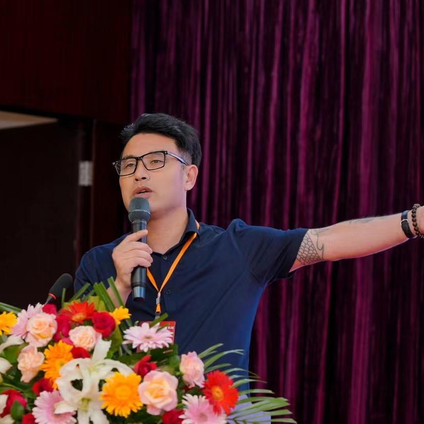 不让朋友后悔，不让客户失望，－生坦荡