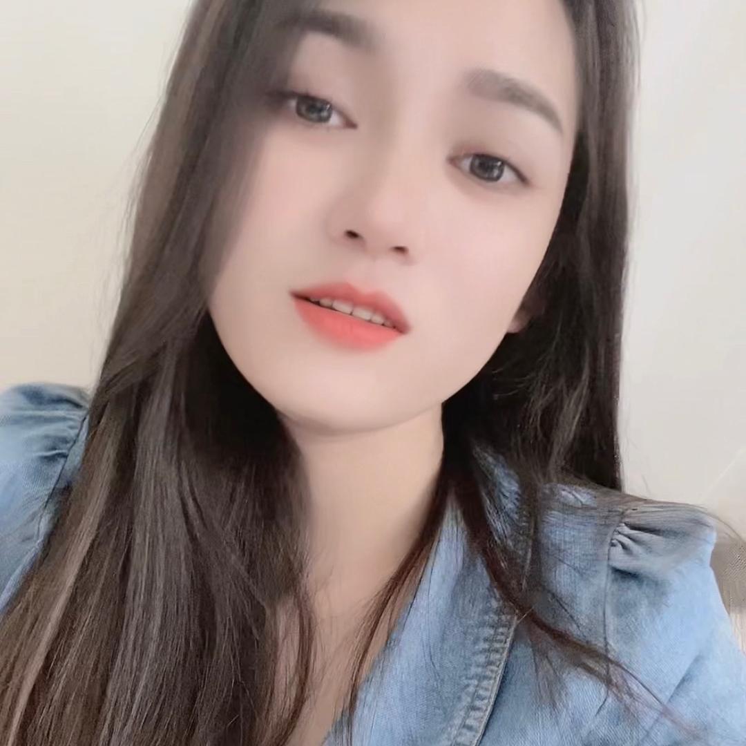 @_ ✨L 、ヾ