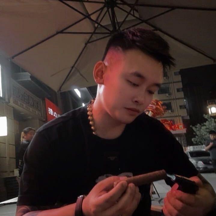 小万。（9月19大婚）